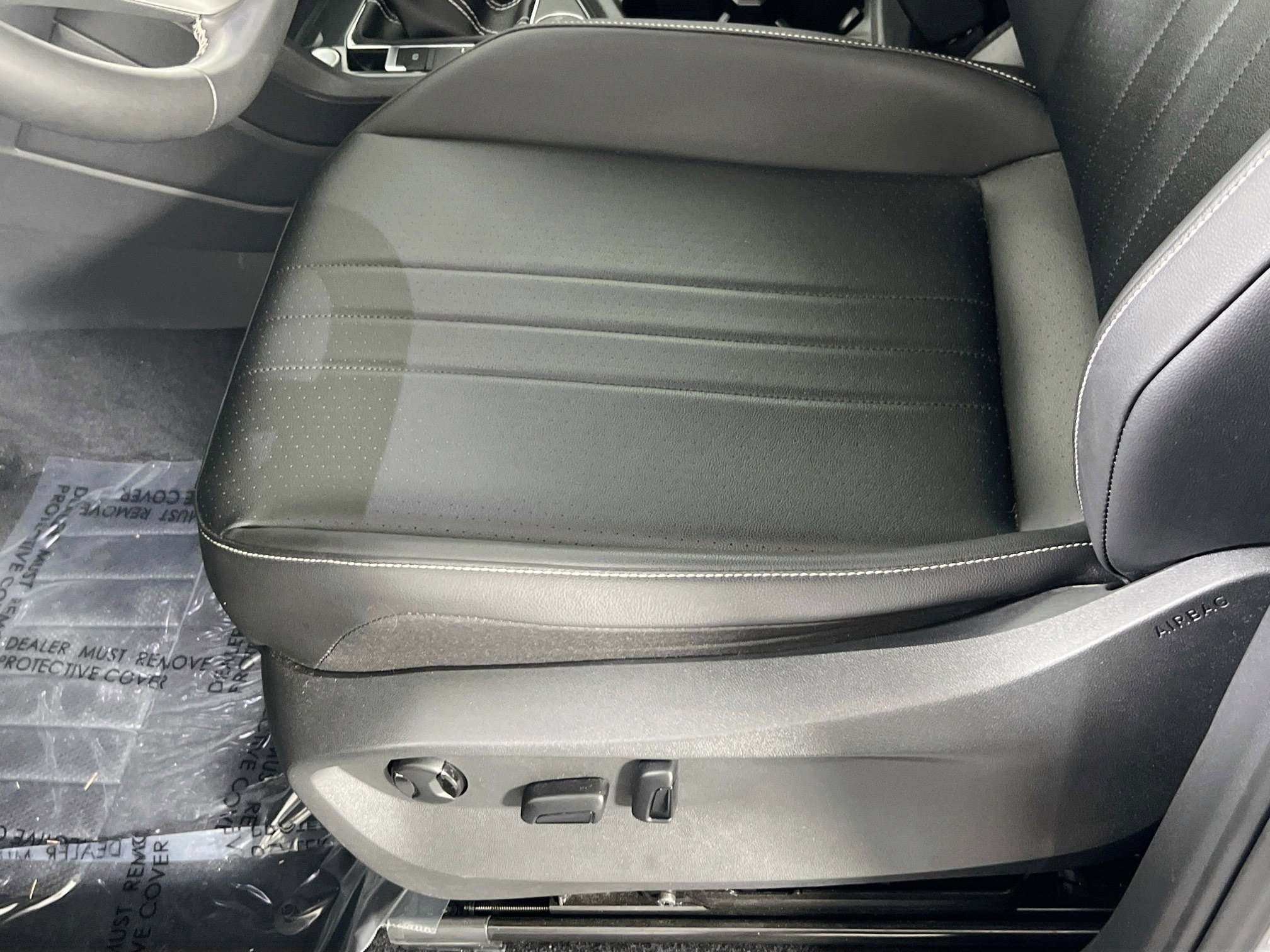 Used 2022 Volkswagen Tiguan SE AWD/4WD image 18