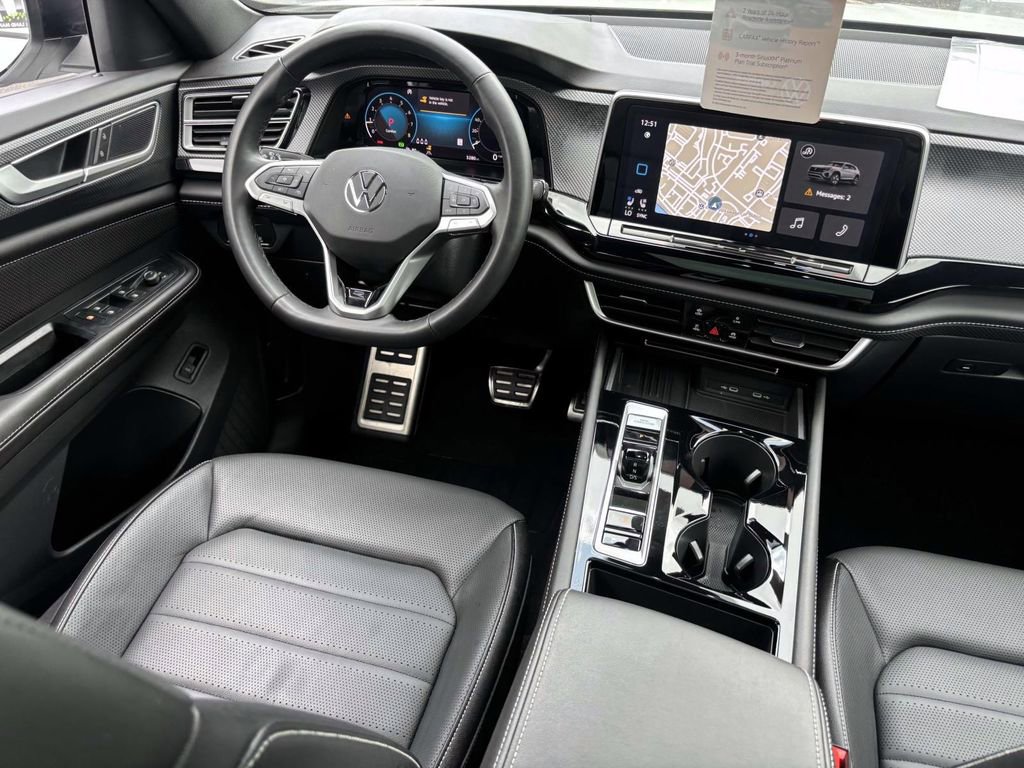 Used 2025 Volkswagen Atlas Cross Sport SEL R-Line image 31