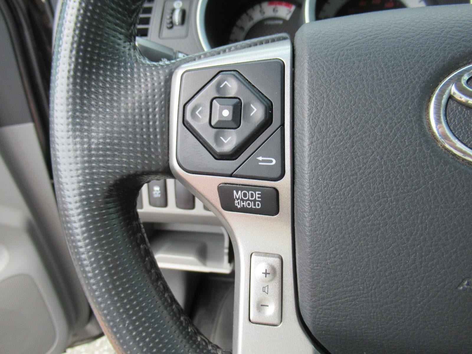 Used 2014 Toyota Tacoma PreRunner w/ SR5 Package RWD image 22
