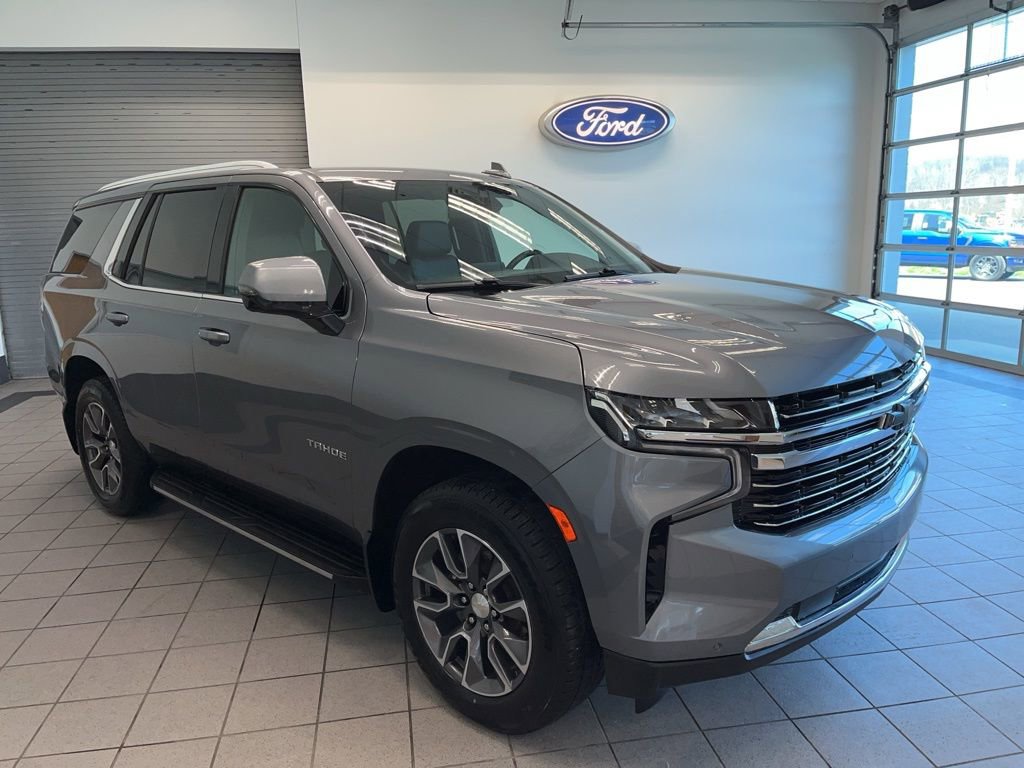 Used 2022 Chevrolet Tahoe LT w/ Luxury Package AWD/4WD image 1