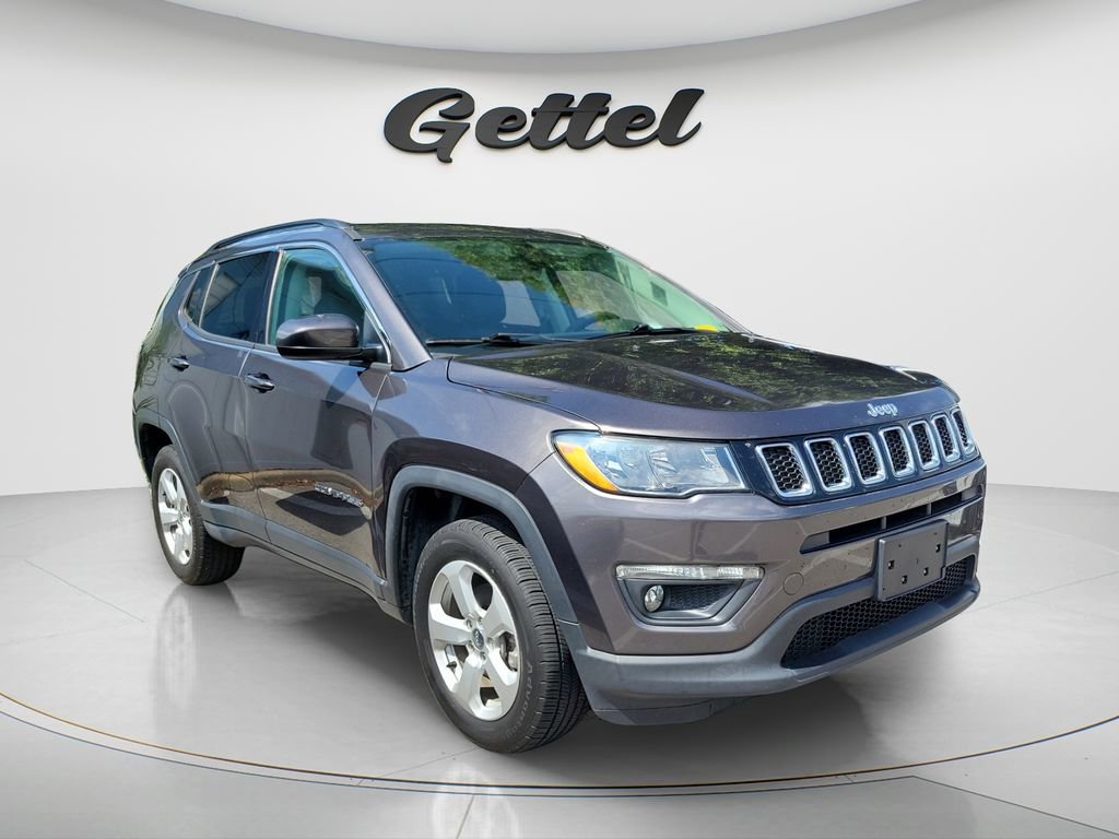 Used 2019 Jeep Compass Latitude w/ Popular Equipment Group AWD/4WD image 4
