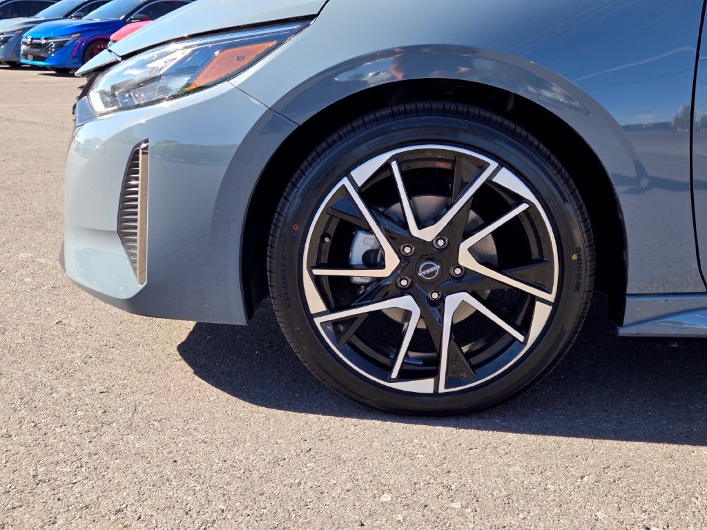 Certified 2024 Nissan Sentra SR FWD image 9