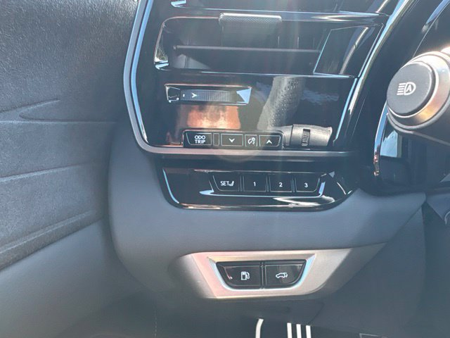 Used 2024 Lexus RX 500h F Sport w/ Convenience Package AWD/4WD image 15