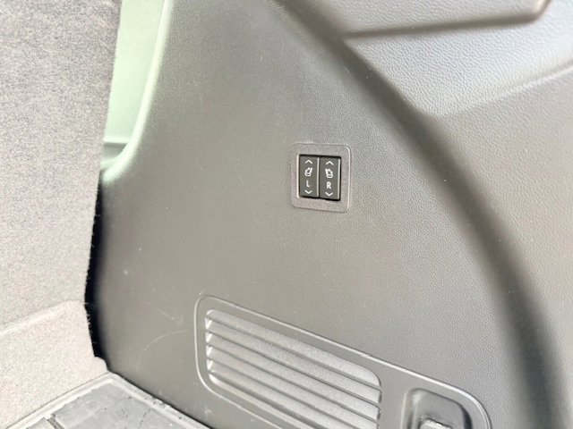 Used 2021 Buick Enclave Avenir w/ Avenir Technology Package image 24