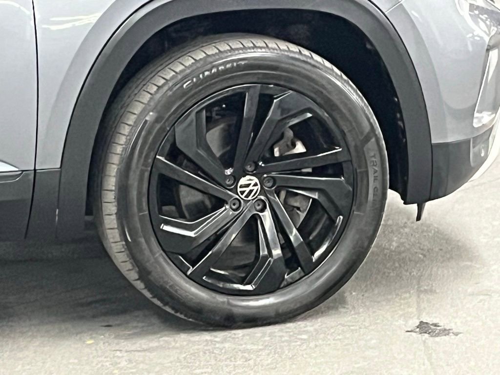 Certified 2023 Volkswagen Atlas SE w/ Black Wheel Package AWD/4WD image 42