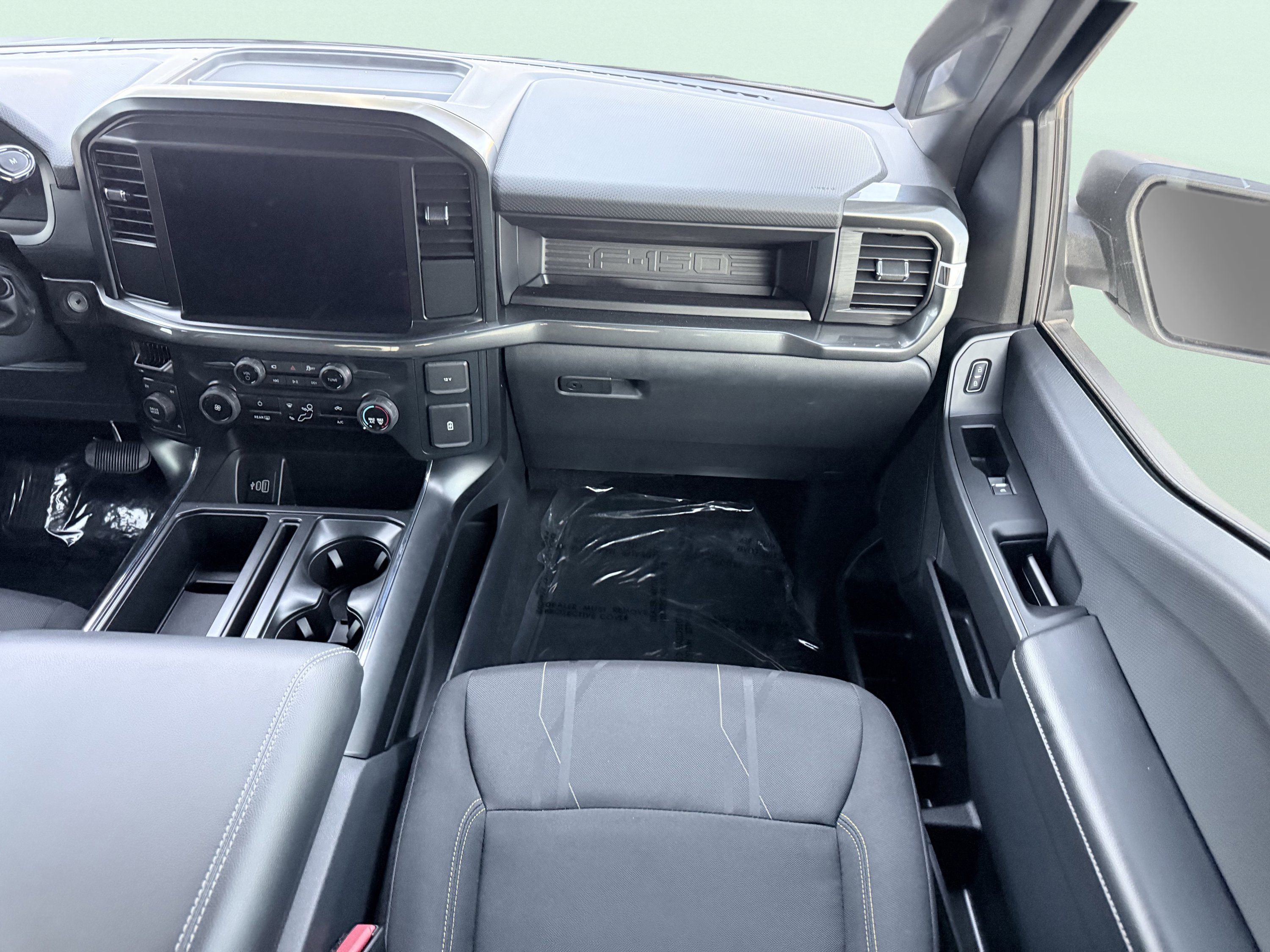 Used 2025 Ford F150 STX image 44