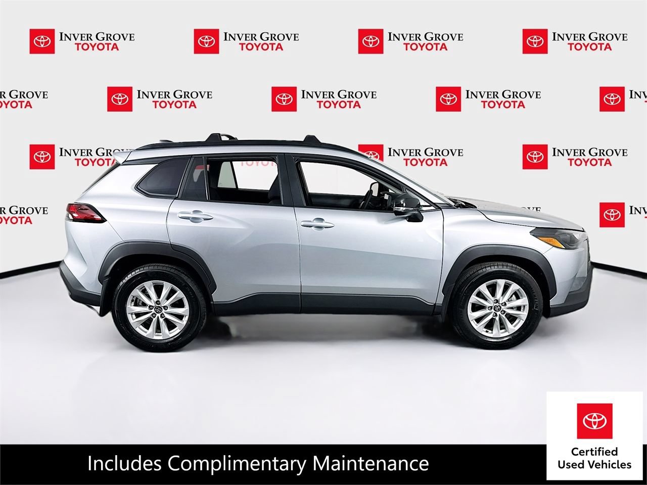 Certified 2026 Toyota Corolla Cross LE AWD/4WD image 4