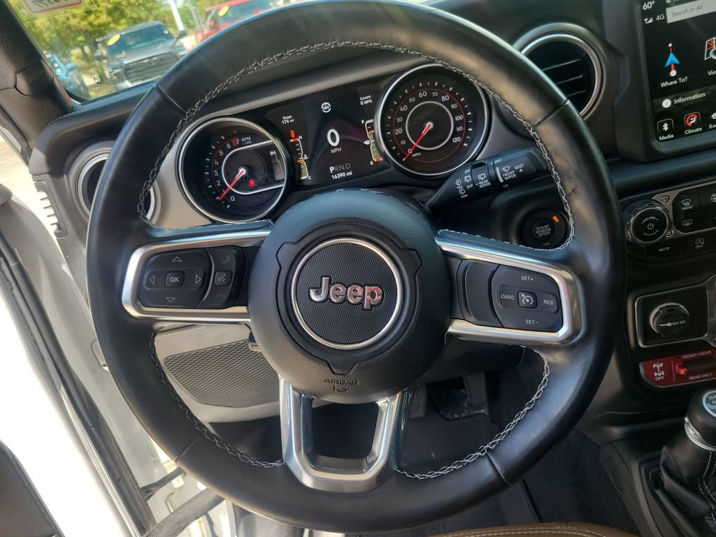 Used 2022 Jeep Wrangler Unlimited Rubicon w/ Steel Bumper Group AWD/4WD image 21