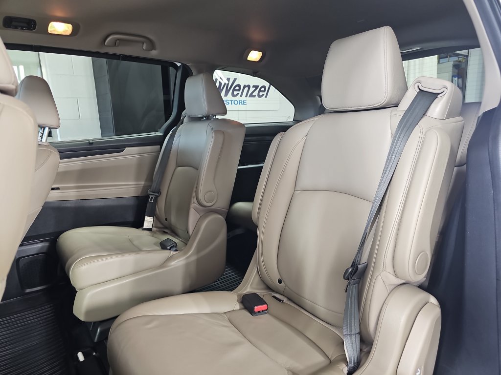 Used 2024 Honda Odyssey EX-L image 19