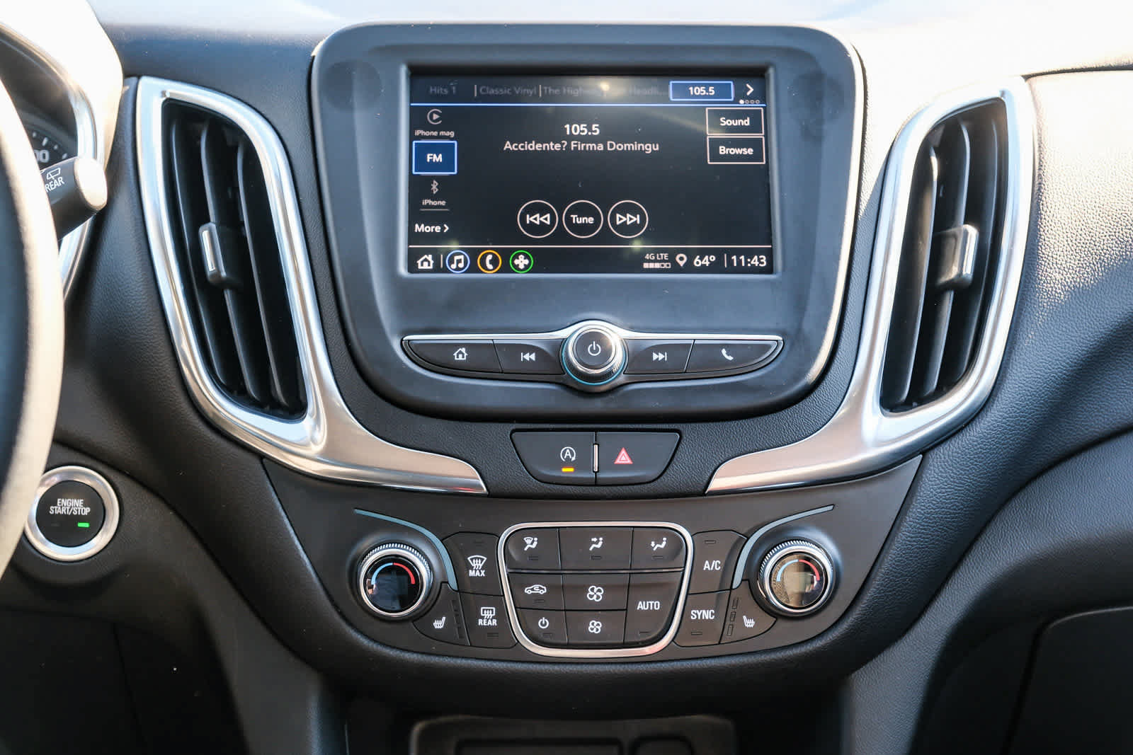 Used 2024 Chevrolet Equinox LT AWD/4WD image 13