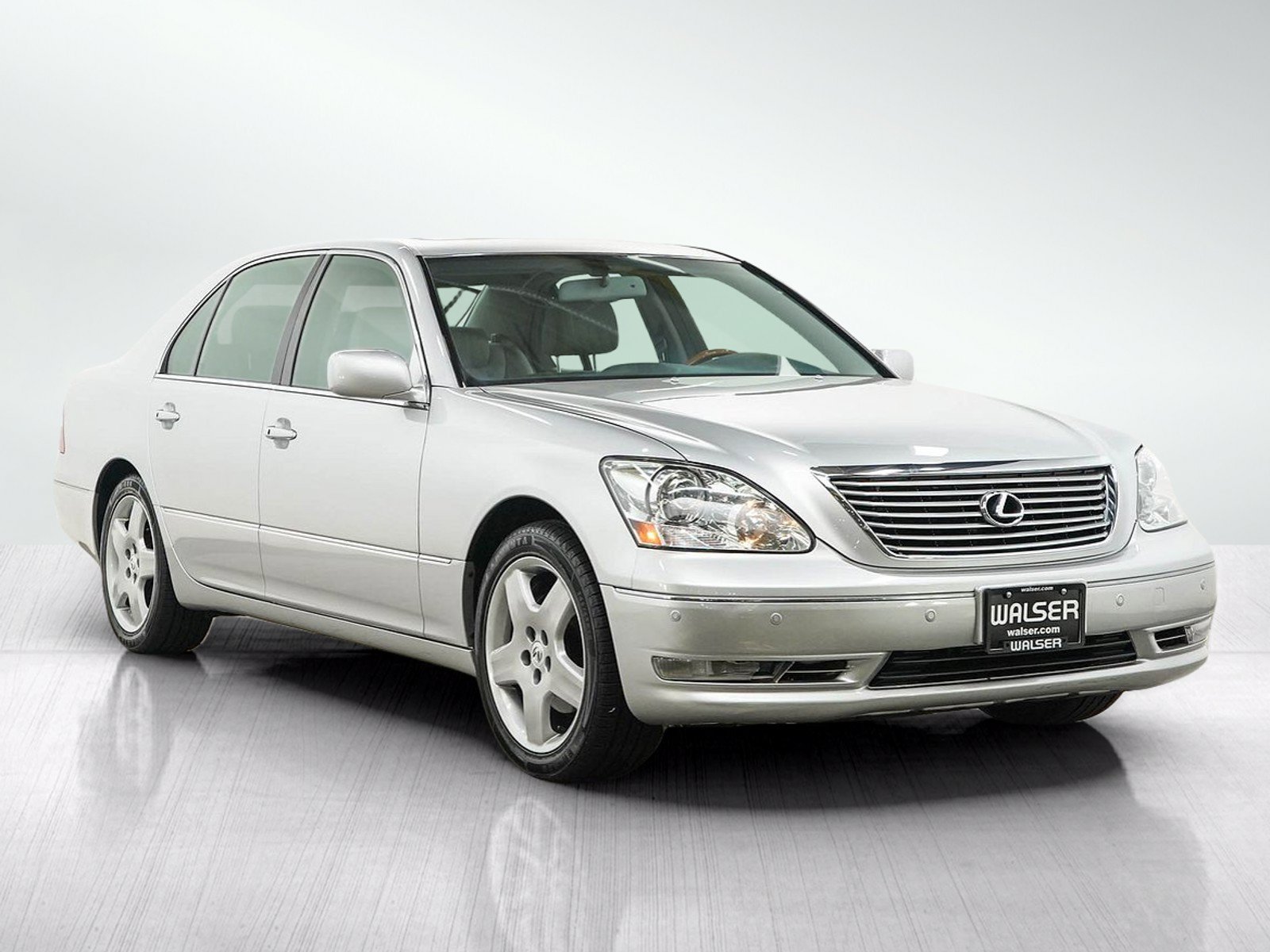 Used 2005 Lexus LS 430 RWD image 7