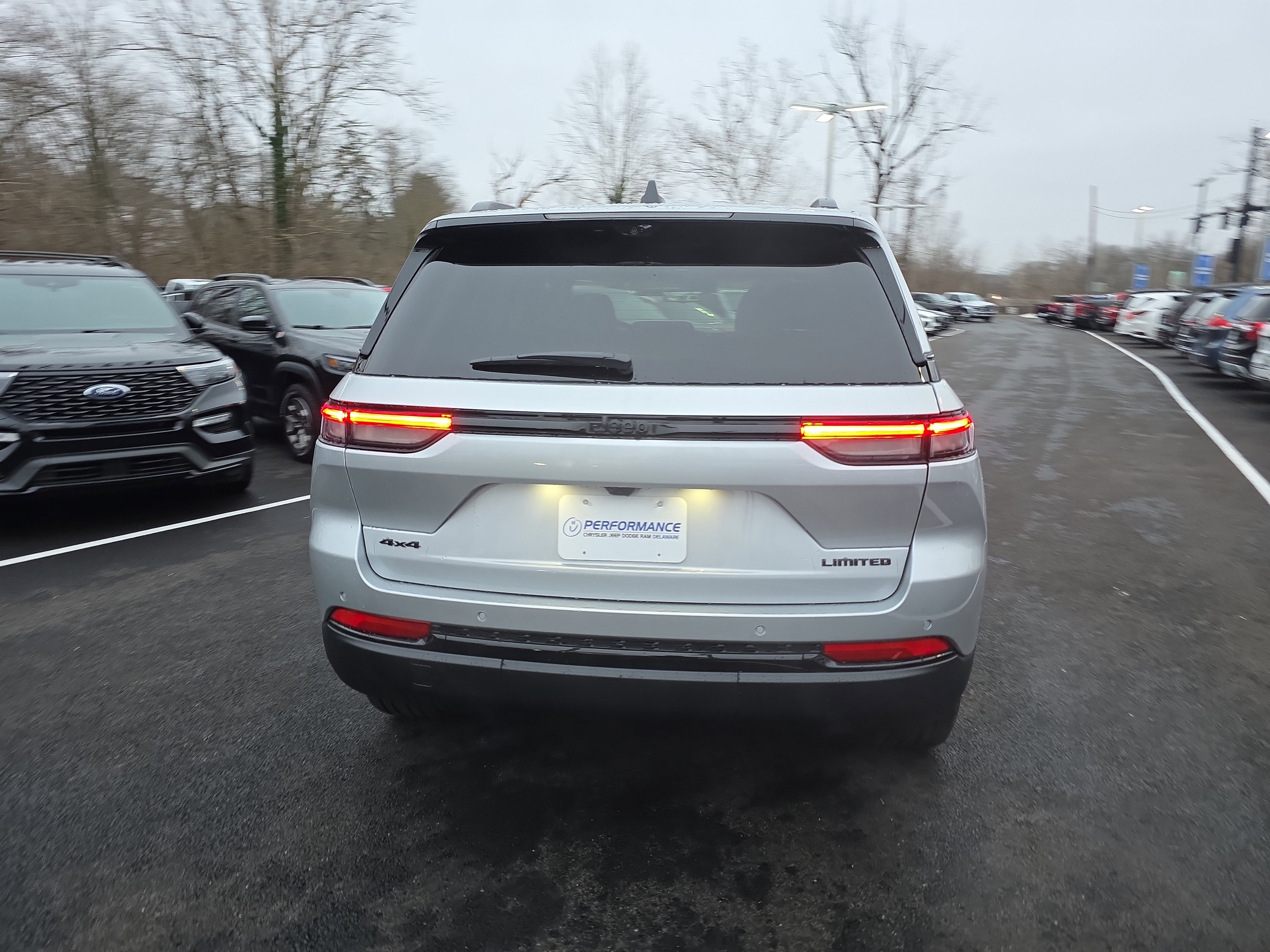 New 2025 Jeep Grand Cherokee Limited w/ Luxury Tech Group II image 23