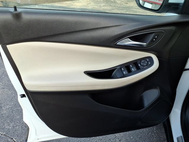 Used 2023 Buick Encore GX Select FWD image 26