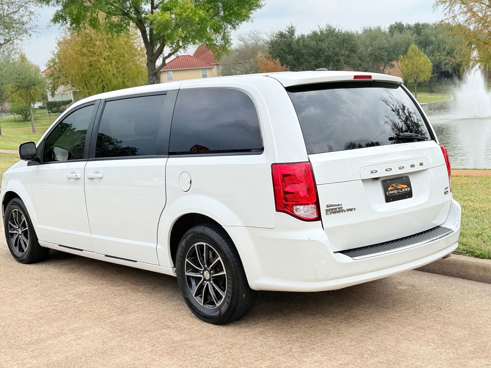 Used 2019 Dodge Grand Caravan GT image 5