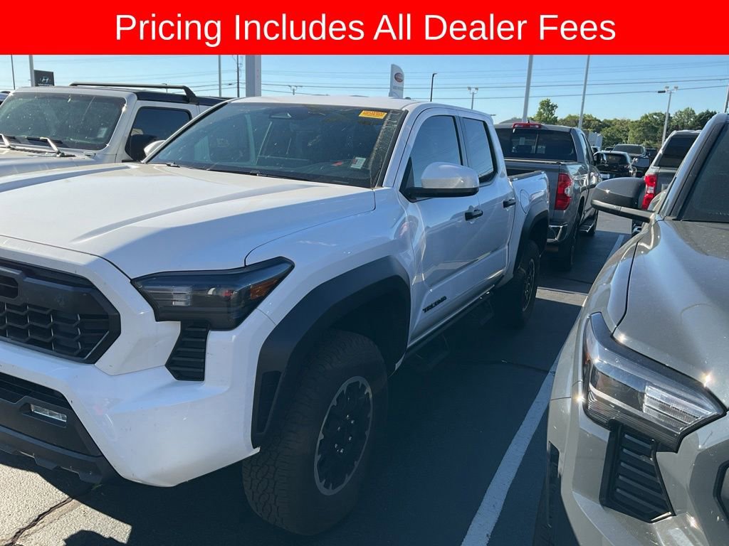Used 2024 Toyota Tacoma TRD Off-Road AWD/4WD image 11