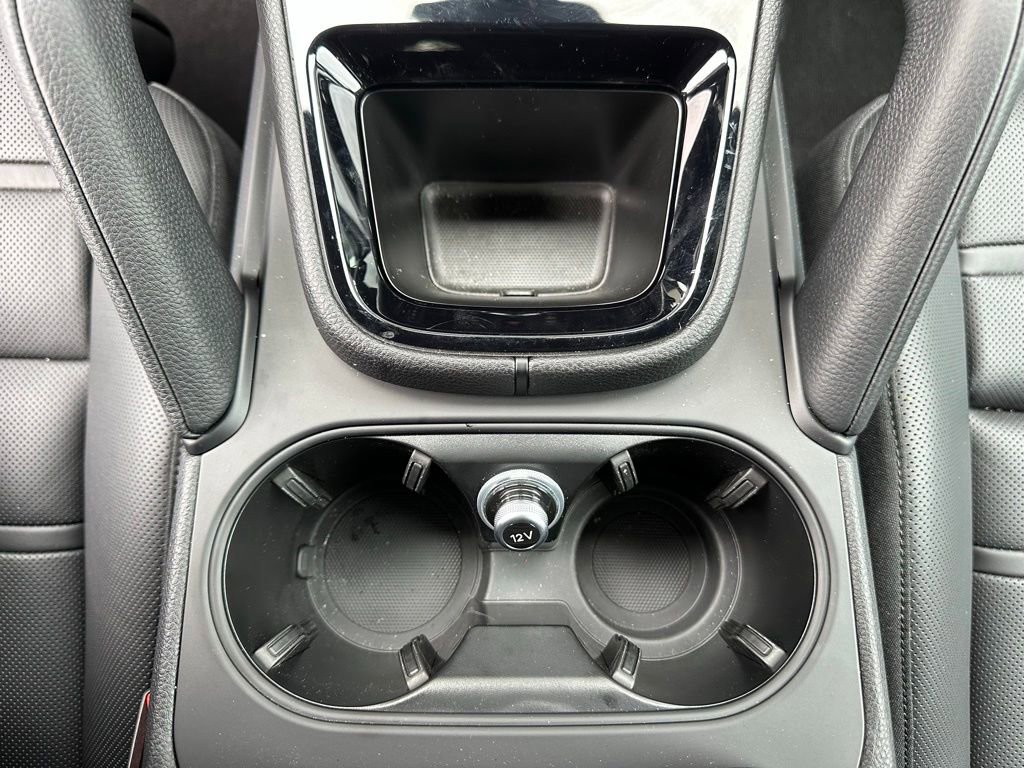 Certified 2025 Porsche Cayenne S AWD/4WD image 31