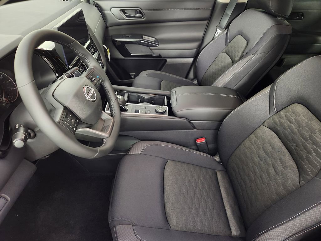 New 2026 Nissan Pathfinder SV image 10