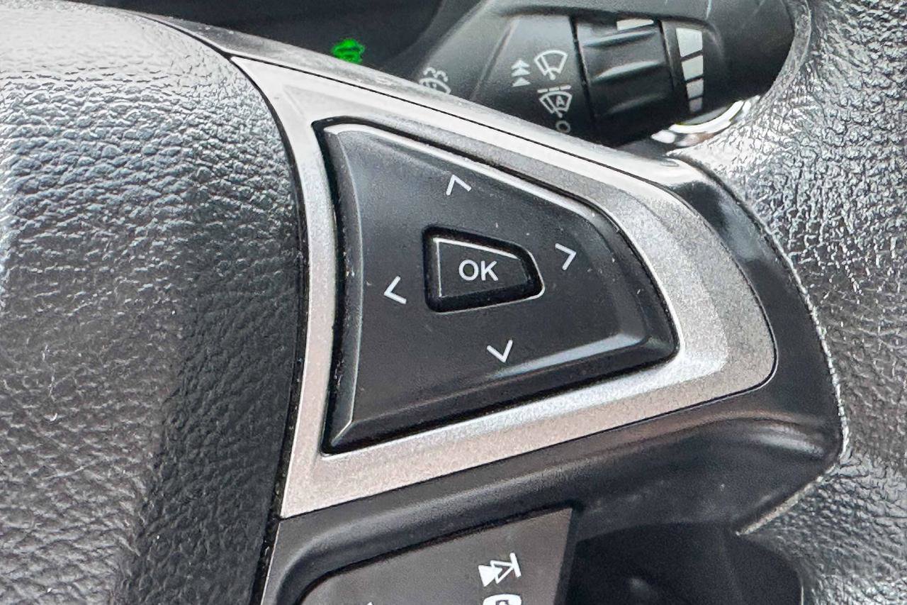 Used 2019 Ford Fusion SE image 22