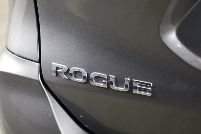 Used 2019 Nissan Rogue SV w/ Sun & Sound Touring Package AWD/4WD image 38