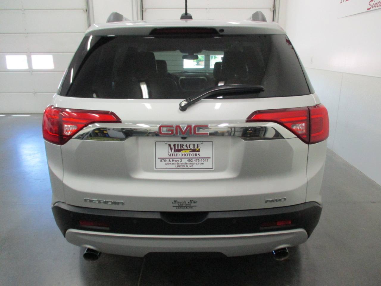 Used 2019 GMC Acadia SLT AWD/4WD image 5
