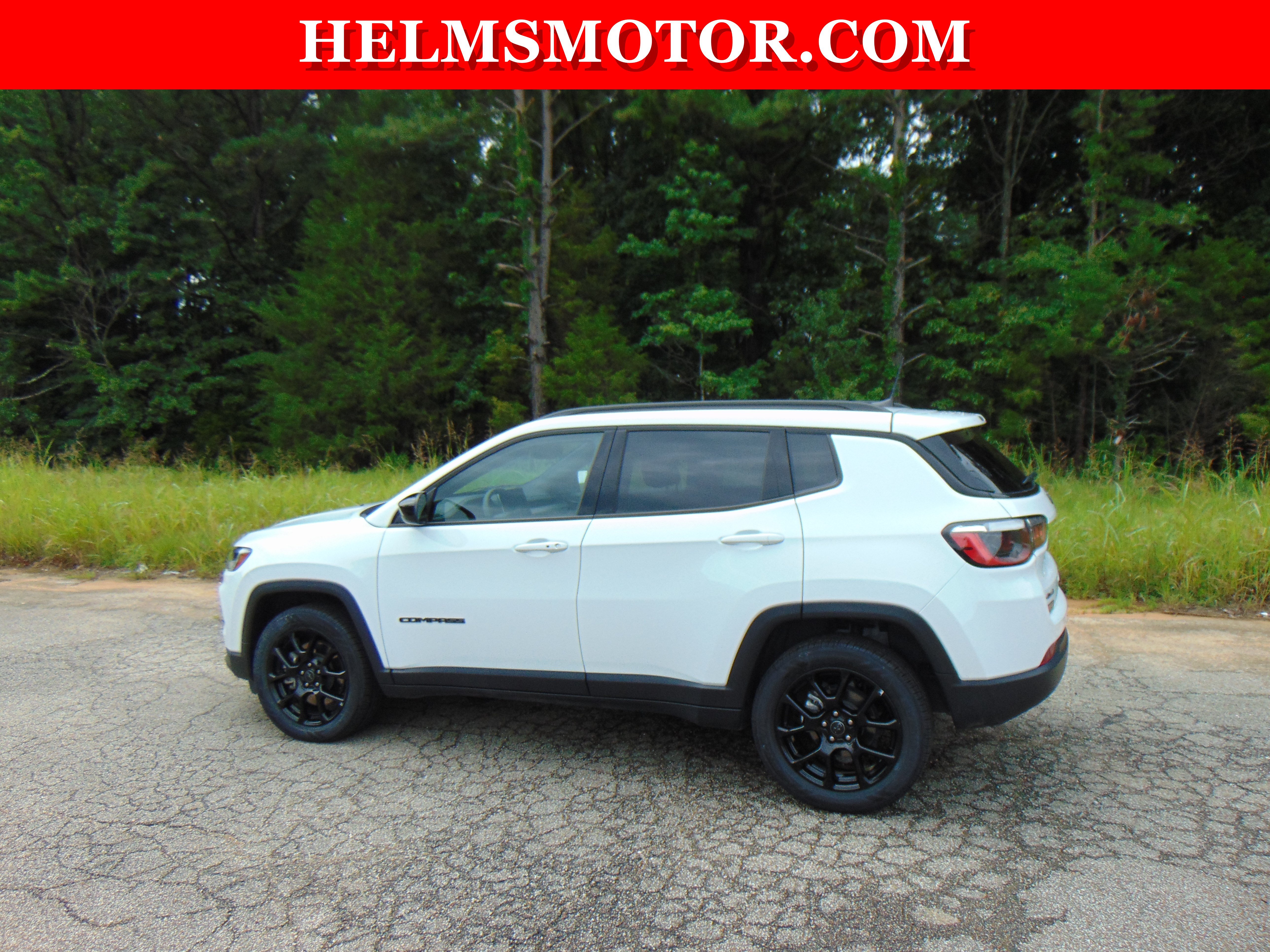 Certified 2025 Jeep Compass Latitude w/ Altitude Special Edition AWD/4WD image 4