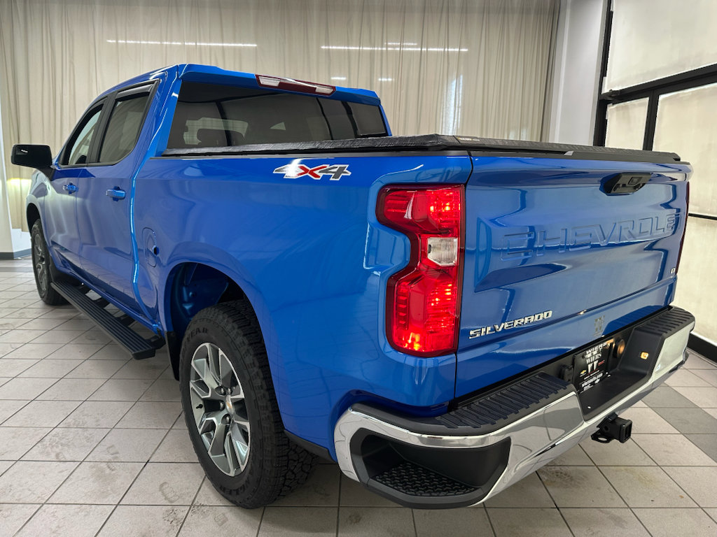 Used 2026 Chevrolet Silverado 1500 LT AWD/4WD image 10