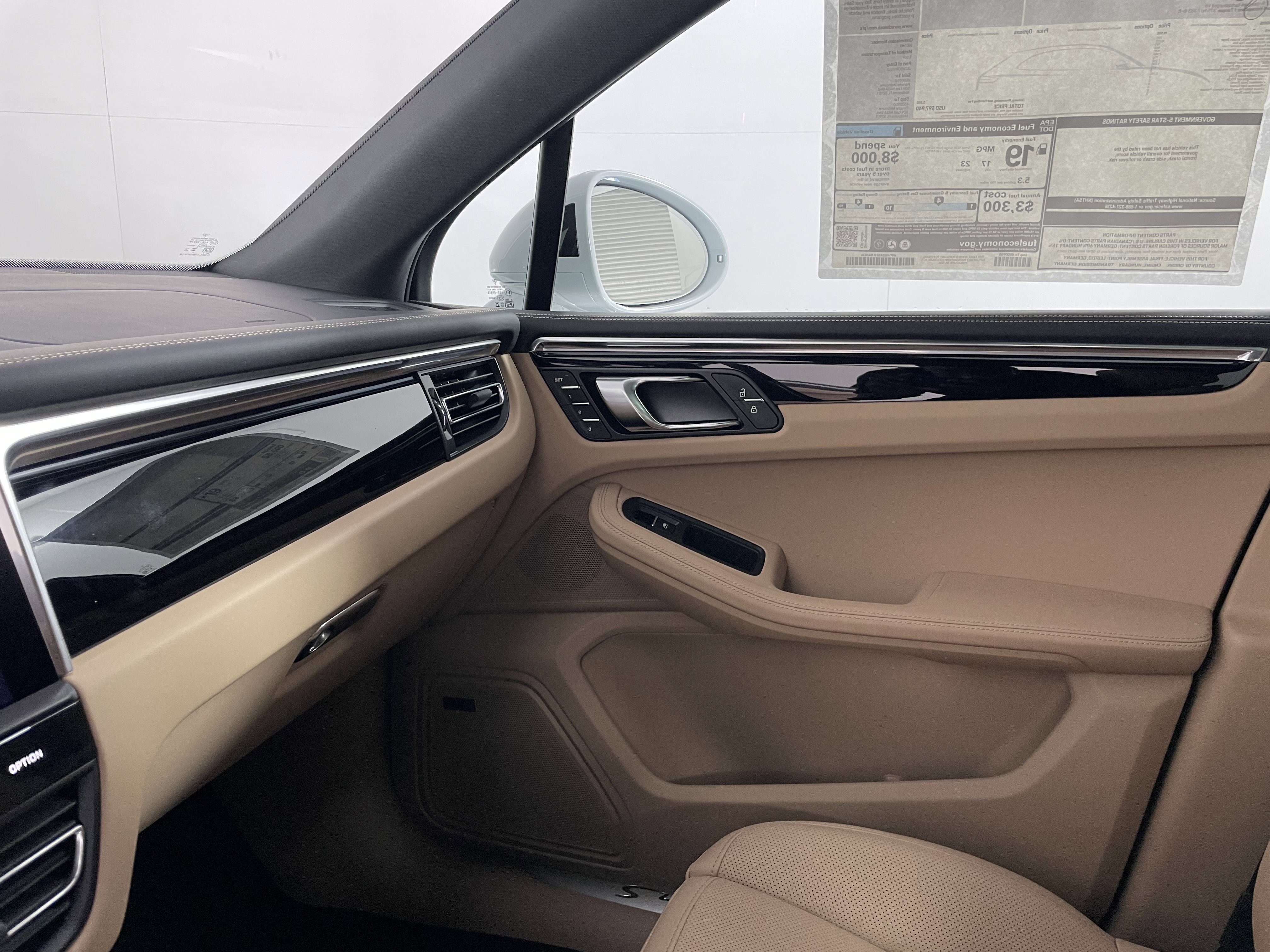 New 2026 Porsche Macan S image 14