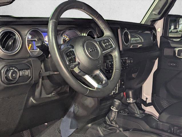 Used 2018 Jeep Wrangler Unlimited Sahara image 12