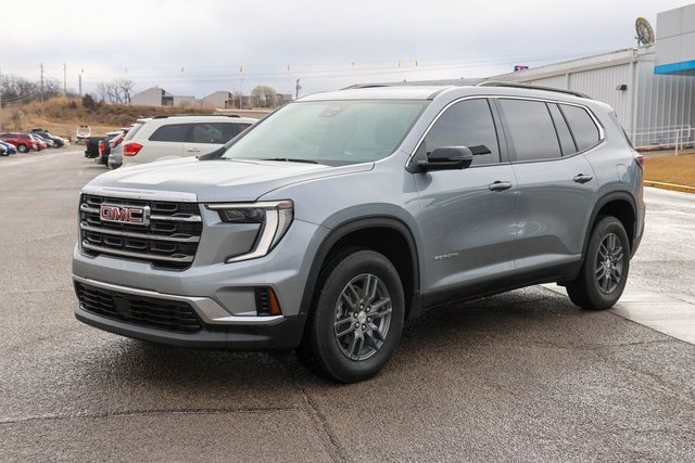 Used 2025 GMC Acadia Elevation image 6
