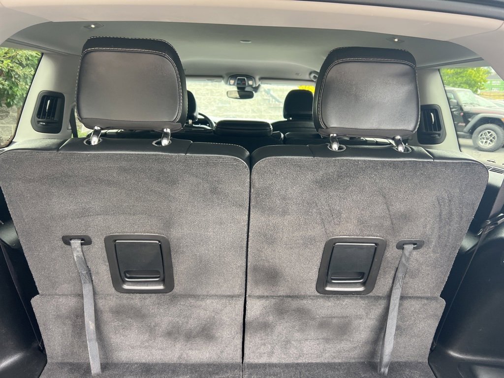 Used 2022 Jeep Grand Cherokee L Limited image 15