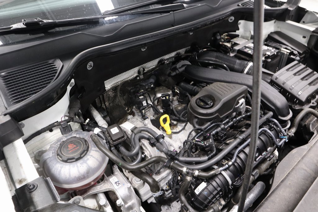 Used 2024 Volkswagen Taos S image 15