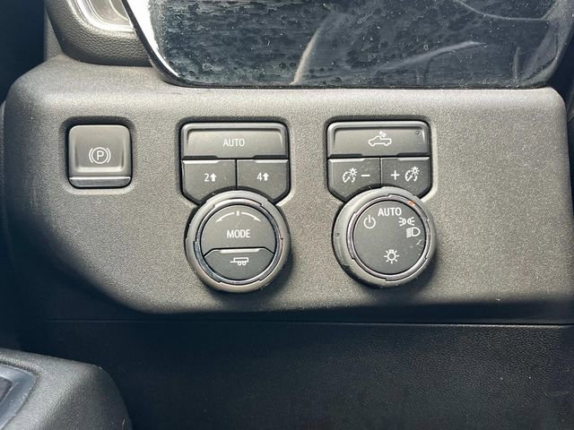 Used 2024 Chevrolet Silverado 1500 LT image 36