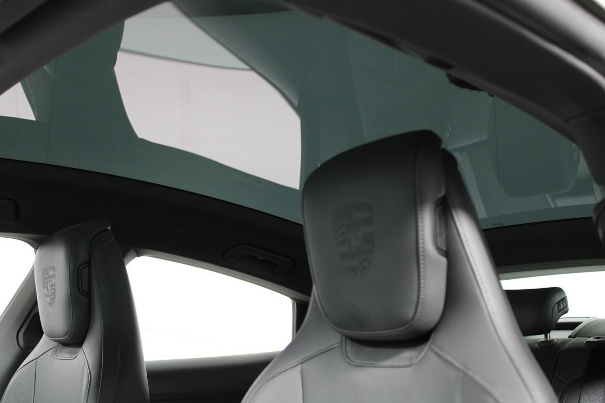 Used 2023 Porsche Taycan RWD image 13