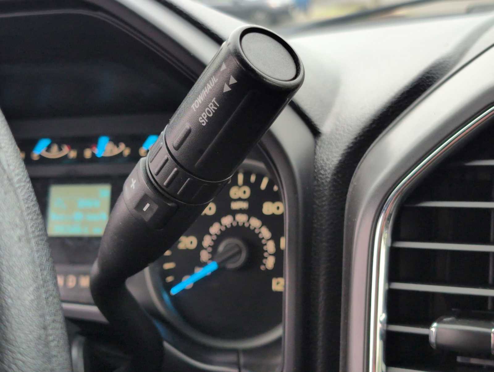 Used 2016 Ford F150 XLT image 27