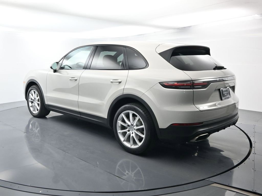 Used 2021 Porsche Cayenne image 3