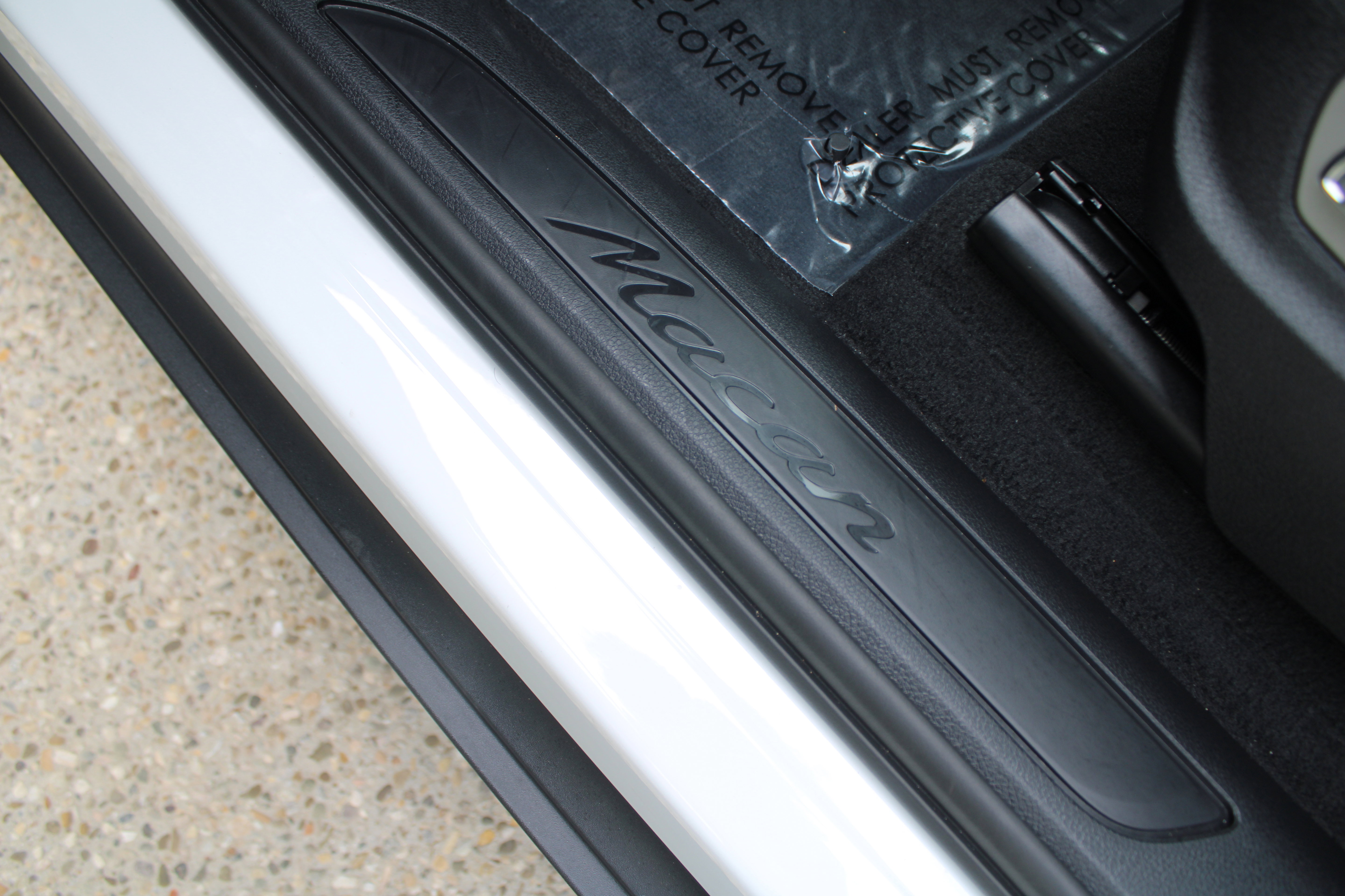 Certified 2026 Porsche Macan Turbo AWD/4WD image 26