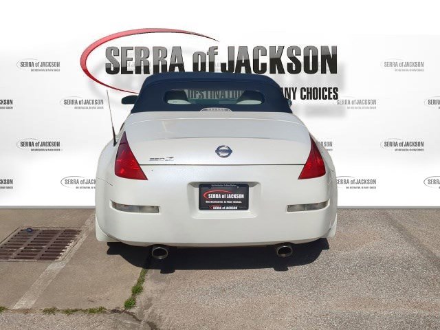 Used 2005 Nissan 350Z Touring image 7