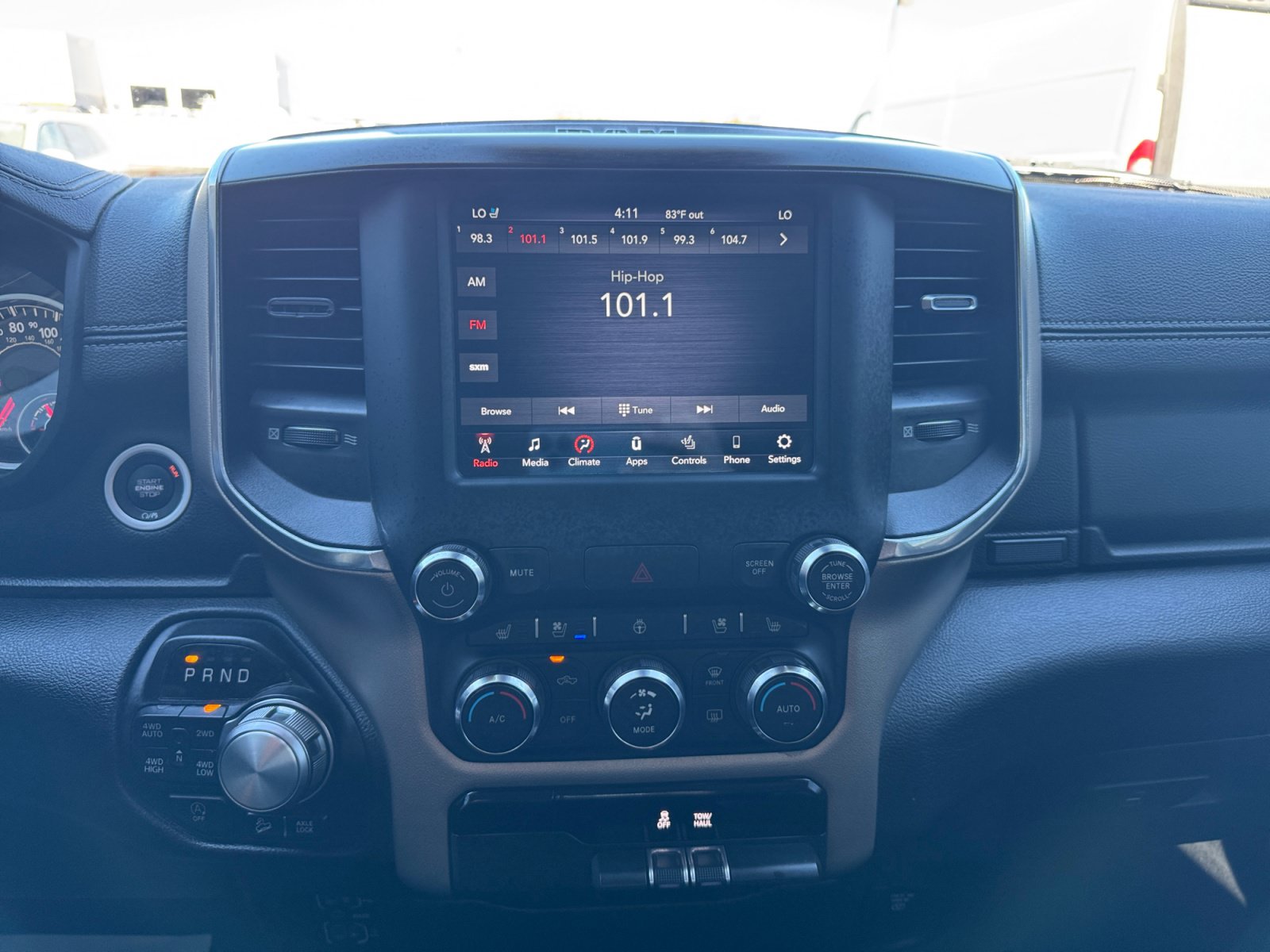 Used 2021 RAM 1500 Laramie w/ Off Road Group AWD/4WD image 23