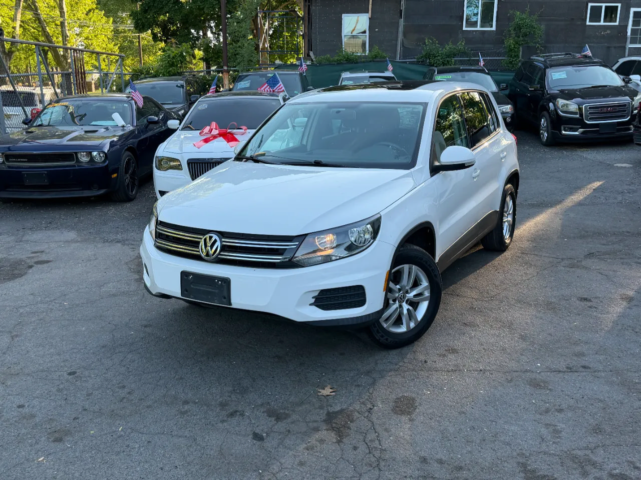 Used 2013 Volkswagen Tiguan S FWD image 4