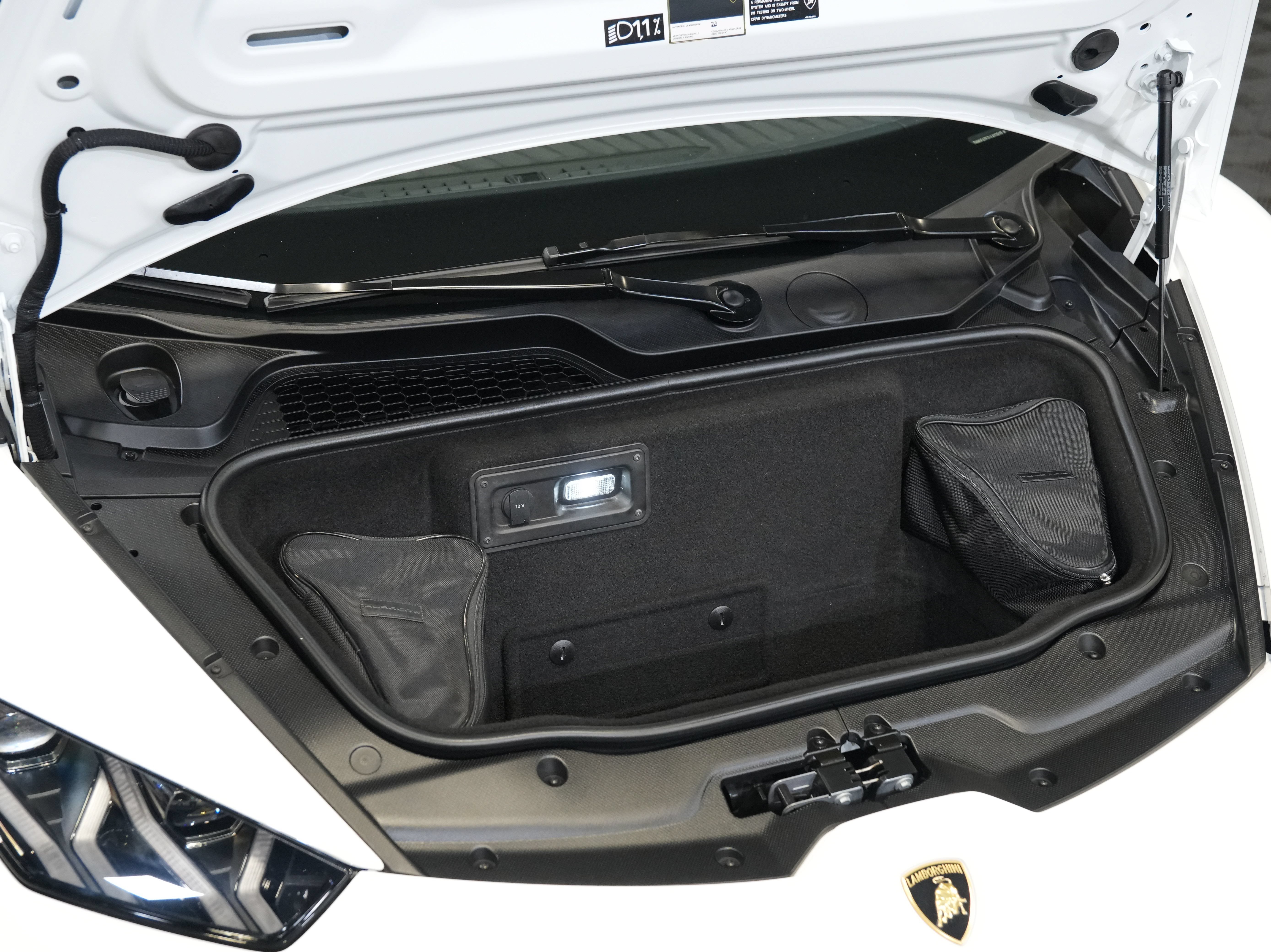 Used 2020 Lamborghini Huracan EVO AWD/4WD image 42