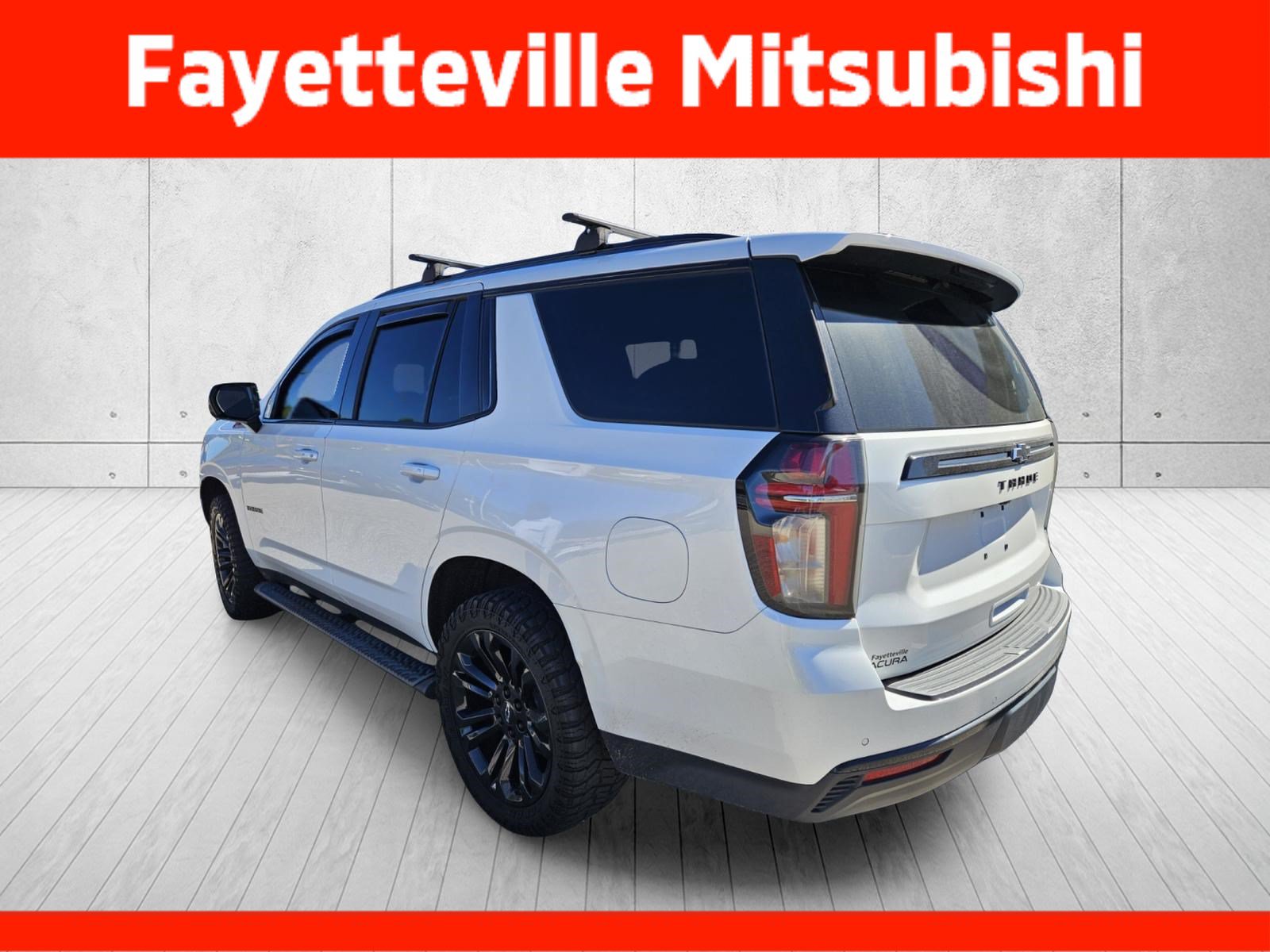 Used 2023 Chevrolet Tahoe Z71 w/ Luxury Package AWD/4WD image 9