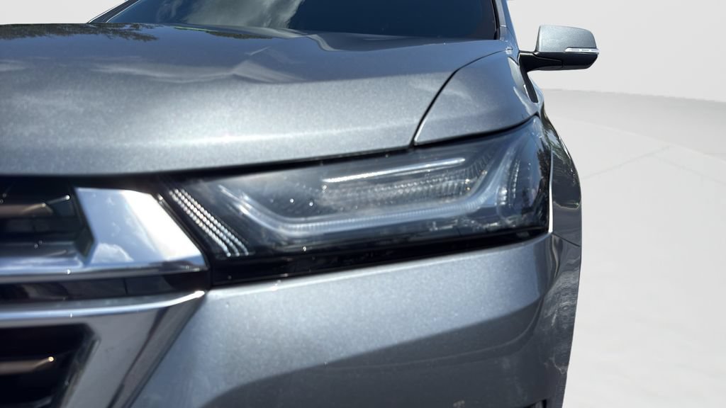 Used 2023 Chevrolet Traverse High Country FWD image 25