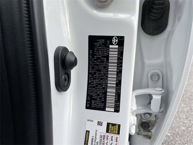 Certified 2025 Toyota Corolla SE image 32