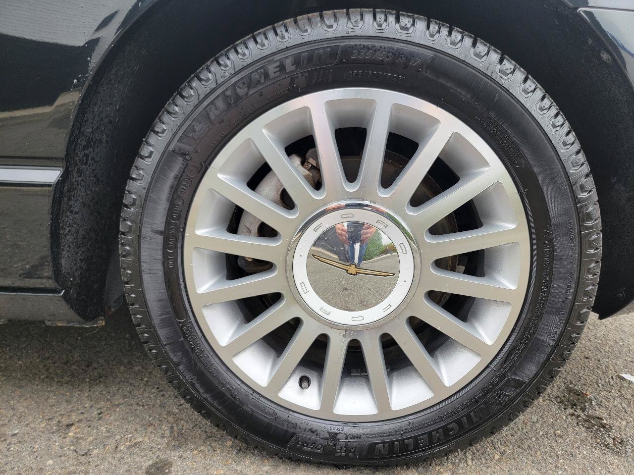 Used 2004 Ford Thunderbird RWD image 25