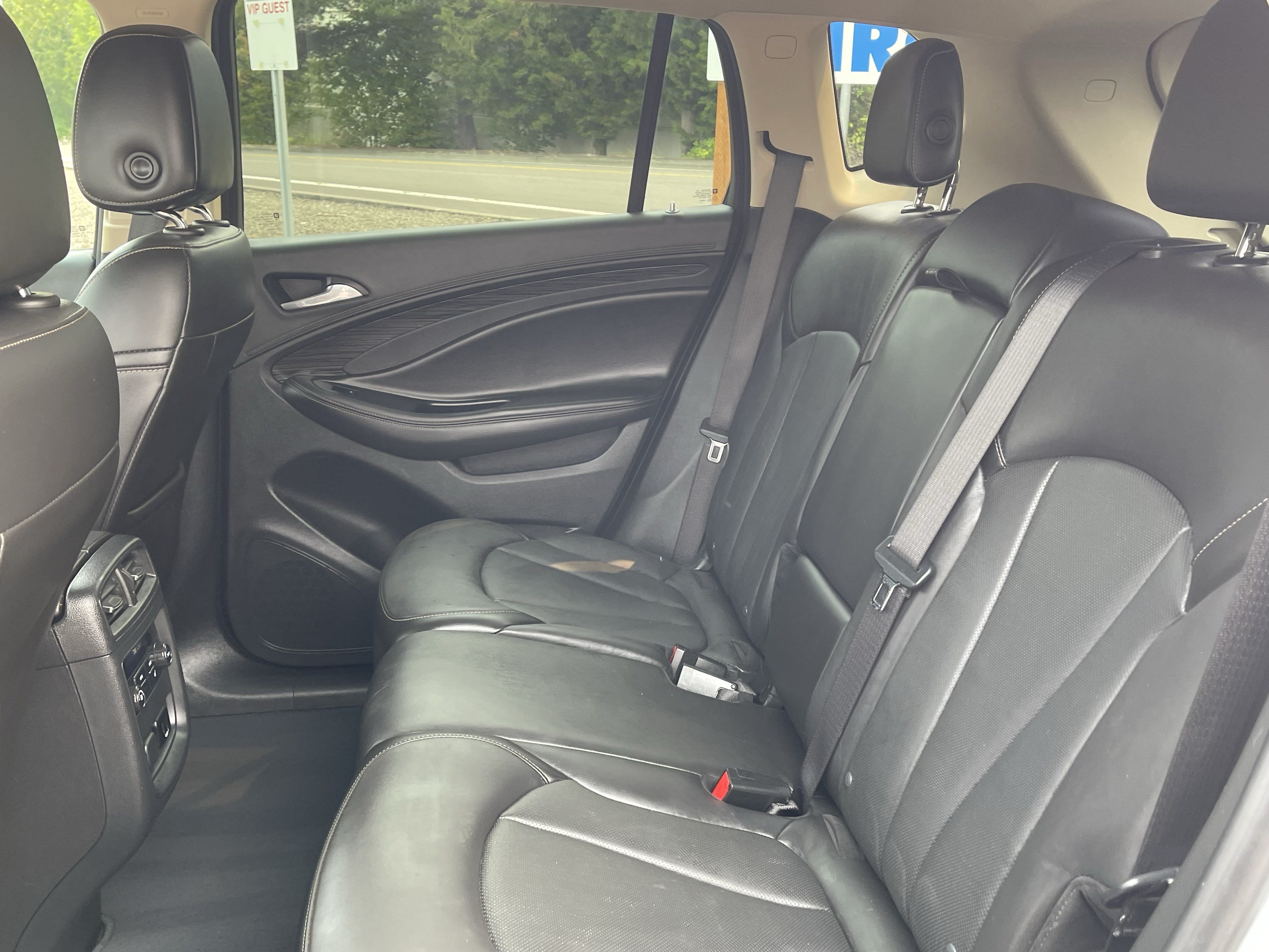 Used 2017 Buick Envision Essence AWD/4WD image 15