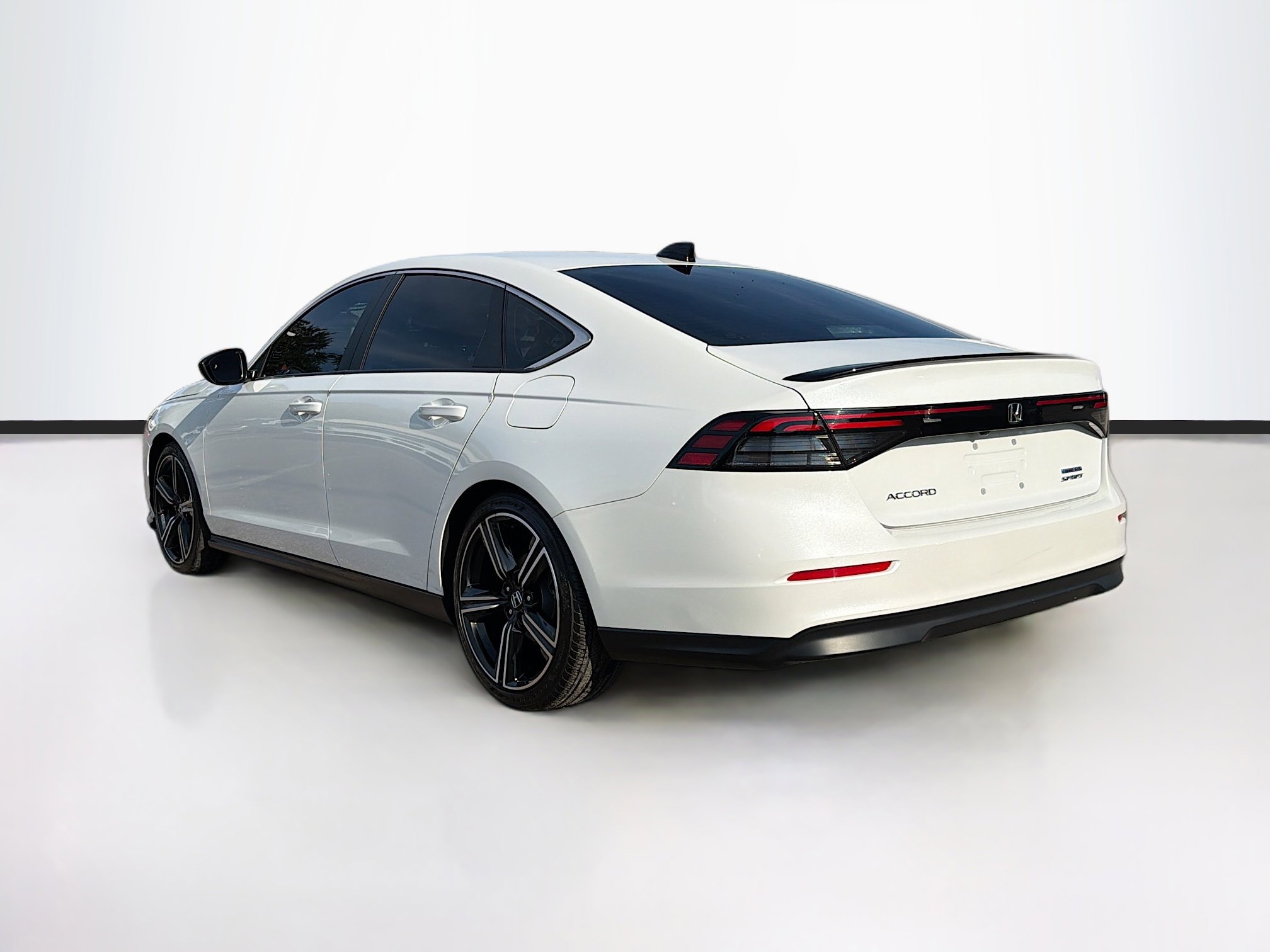Used 2024 Honda Accord Sport image 5