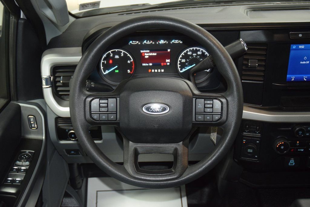 Used 2024 Ford F550 4x4 Crew Cab Super Duty w/ XLT Value Package image 26