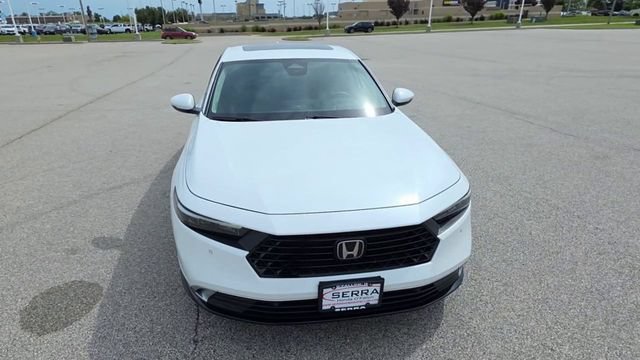 Used 2024 Honda Accord Touring image 4