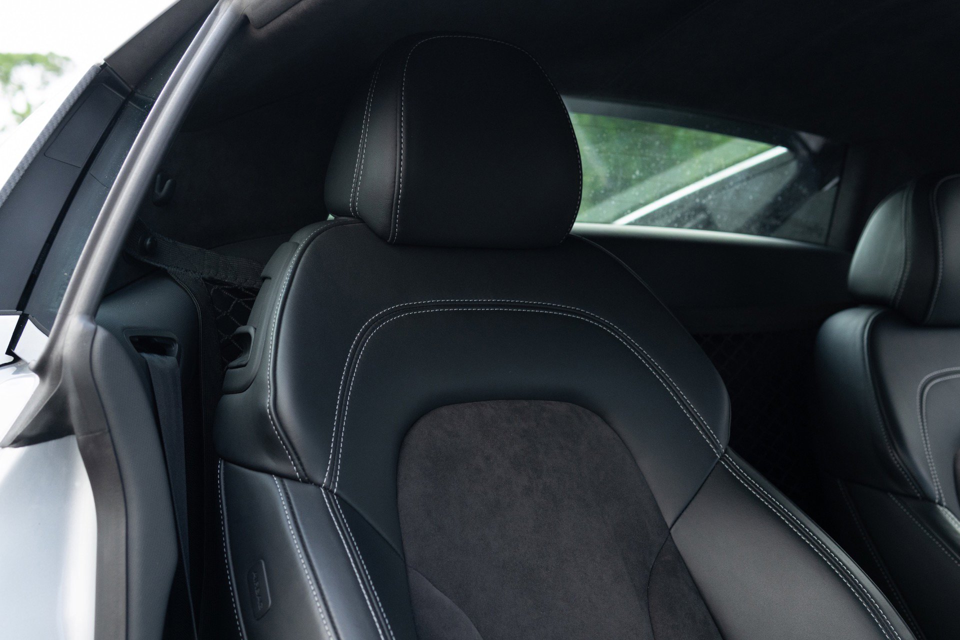 Used 2012 Audi R8 GT AWD/4WD image 61