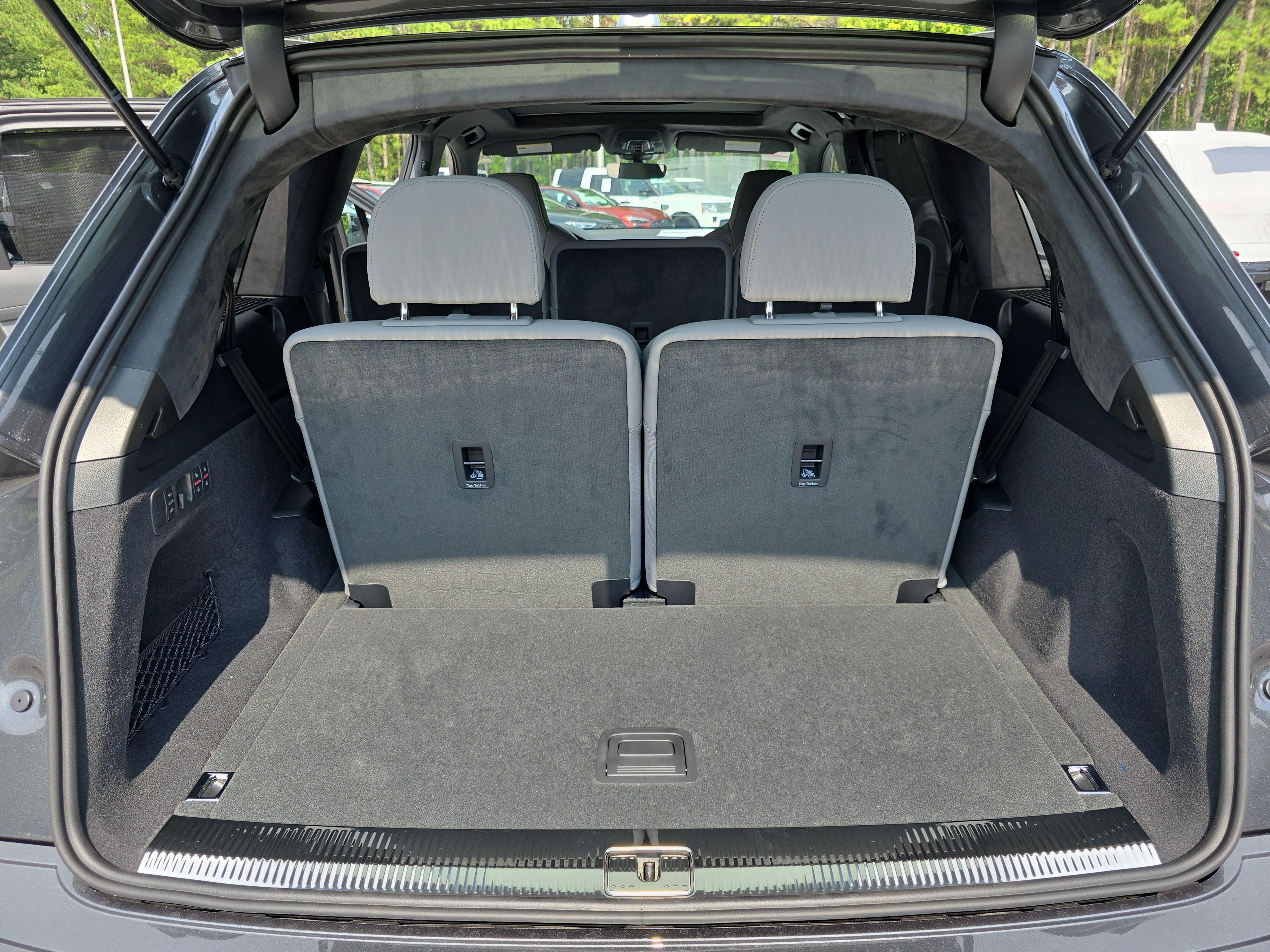 New 2026 Audi SQ7 Prestige AWD/4WD image 13